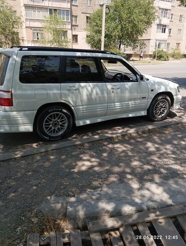 сувару форестер: Subaru Forester: 2000 г., 2 л, Автомат, Бензин, Универсал