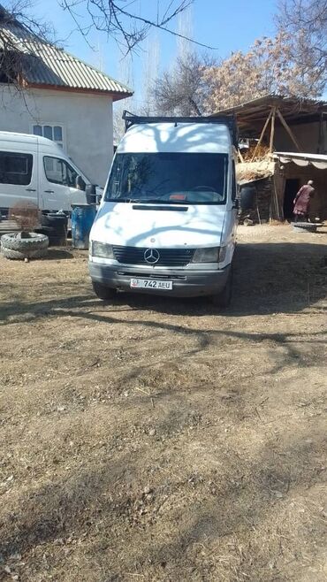 сколько стоит гелик в сомах: Mercedes-Benz Sprinter: 3 л, Механика, Бензин