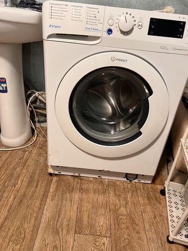3 кг стиральная машина: Кир жуучу машина Indesit, Колдонулган, Автомат, 9 кг чейин, Толук өлчөм