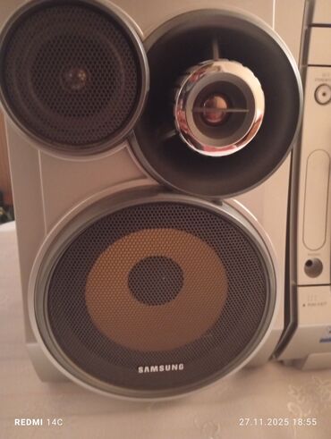 Musiqi mərkəzləri: Samsung MAX-ZJ850 mini komponent audio sistemi - 2 güclü akustik — 3