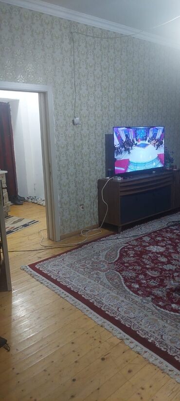 Həyət evləri və villaların satışı: 8-ci kilometr 4 otaqlı, 100 kv. m, Kredit var, Orta təmir — 15