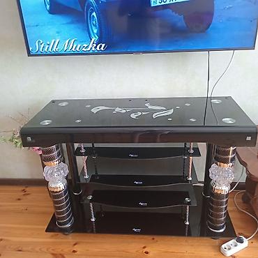 Yeni, Düz TV altlığı, Polkalı, Şüşəli, Türkiyə