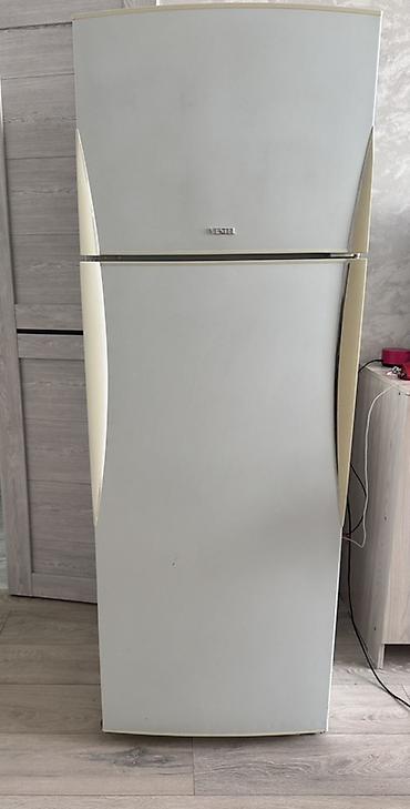 Холодильник Vestel, Б/у, Двухкамерный, De frost (капельный), 60 * 185 * 60 at lalafo.kg Холодильник Vestel, Б/у, Двухкамерный, De frost (капельный), 60 * 185 * 60
