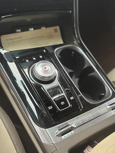 Kia: Kia Carnival: 2020 г., Минивэн — 27
