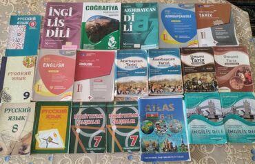 Burada gördüyünüz kitablar hamisi təzədi cirigi, söküyü, yazılısı