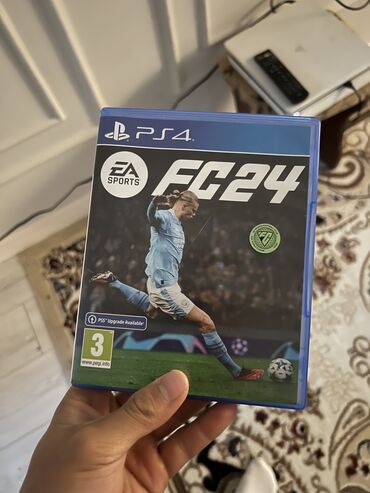сони 4: Продаю Sony PlayStation 4 Slim White 500GB Состояние отличное