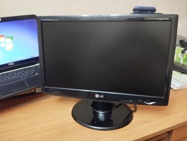 Monitorlar: LG Flatron W1943SS LCD monitor - Ekran diaqonalı: 18.5" - Format — 2