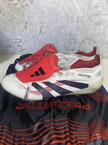 ağ krasovka: Məhsul: Adidas Predator kramponları Cəmi 4 oyuna geyinilib ayağıma — 1