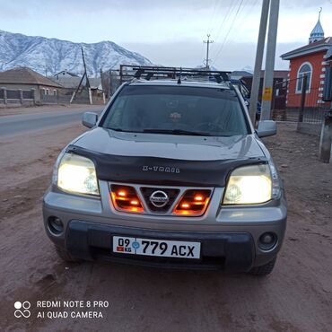 Nissan: Nissan X-Trail: 2004 г., 2 л, Механика, Бензин, Кроссовер