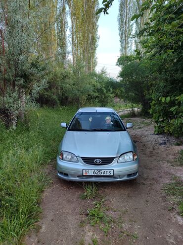 Toyota: Toyota Avensis: 2001 г., 2 л, Механика, Дизель, Седан