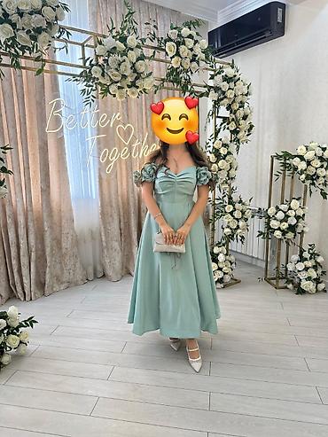 - Zərif mint-yaşıl rəngli ziyafət/nişan/mezuniyyət libası - A-kəsim