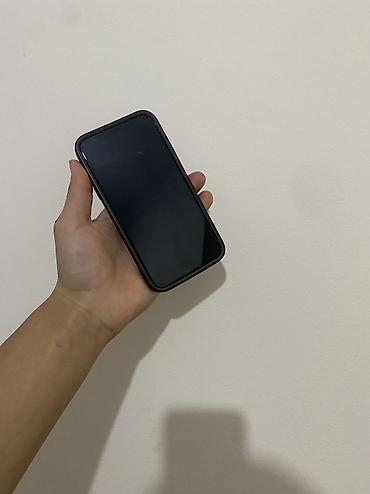 IPhone 11, Б/у, 128 ГБ, Черный, Защитное стекло, 73 % at lalafo.kg IPhone 11, Б/у, 128 ГБ, Черный, Защитное стекло, 73 %