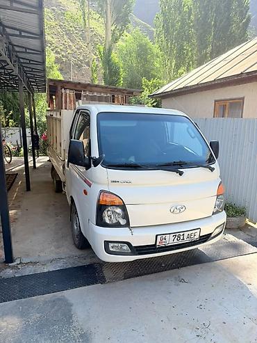 амир строй мерси: Hyundai Porter: 2012 г., 2.5 л, Механика, Дизель — 1