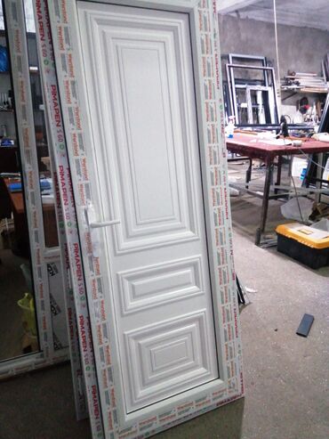 Plastik qapılar: Yeni Plastik qapı 80x200 sm Zamok və çərçivə ilə, Zəmanətli, Pulsuz quraşdırma, Rayonlara çatdırılma, Pulsuz çatdırılma — 17