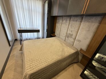 tek neferlik yataqlar: İkinəfərlik çarpayı, Bazasız, Matras ilə, Siyirməsiz