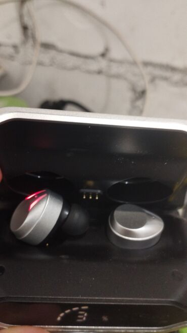 аирподс вакуумные цена: Беспроводные TWS-наушники-вкладыши с зарядным кейсом. - Форм-фактор