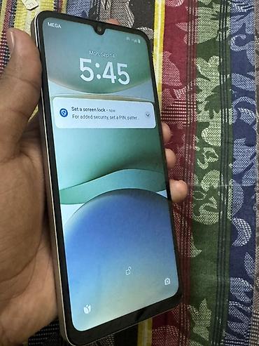 mini notebook: Redmi, Redmi A5, Б/у, 128 ГБ, цвет - Золотой, 2 SIM — 3