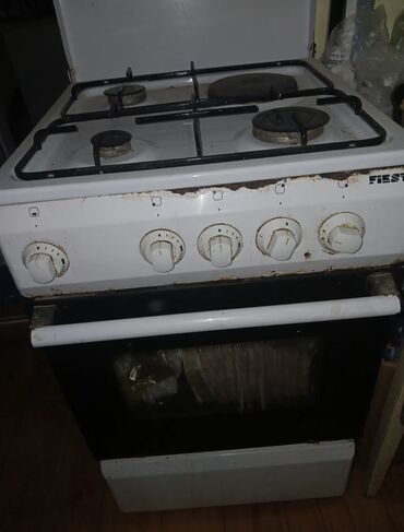 Asılqanlar: Istifade olunmayib hec. Magazada tezezi 400 manatdi. Sadece paslanib
