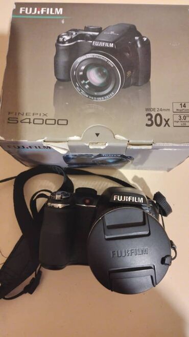 оперативная память qumo: Продаю фотоаппарат Fujifilm S4000. Состояние отличное. Комплект