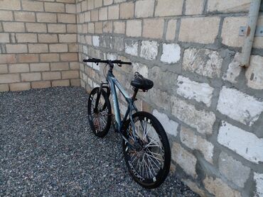 en ucuz velosipedler: İşlənmiş Dağ velosipedi 26", sürətlərin sayı: 11, Ünvandan götürmə