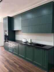 Мебель на заказ: Услуги покраски мебельных фасадов шкафы,прихожкидвери рестоврация — 29