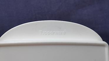 колбасный: Масленка Tupperware из серии «Очарование». Это популярный кухонный — 5