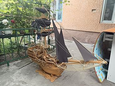пыль: Декоративная модель парусного корабля большого размера - Материал — 1