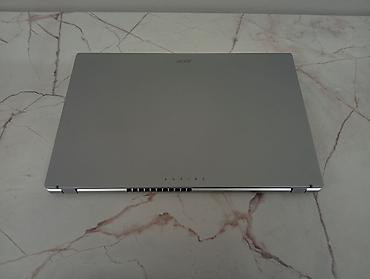 microsoft surface laptop: Продаю 8 ядерный ноутбук Acer отличном состояни. 04.2024 года выпуска — 2