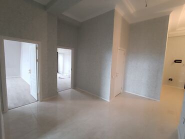 Uzunmüddətli kirayə mənzillər: Sumqayıt şəhəri Bulvar Mirvaridən qanuni 3 otaqlı mənzil boş vəziyətdə — 6