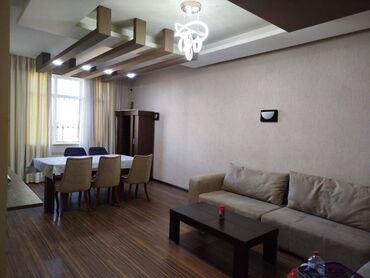 снять квартиру в баку дешево: Nəsimi rayonu, Memar Əcəmi metrosunun yaxınlığında, Hüseyn Seyidzadə