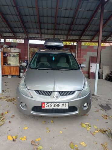 продаю аварийную машину: Mitsubishi Grandis: 2003 г., 2.4 л, Автомат, Бензин, Минивэн