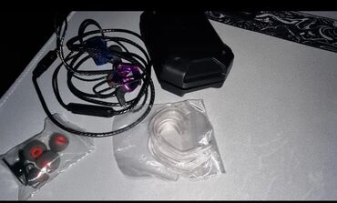 Qulaqcıqlar: Yeni Simli Qulaqcıqlar, QKZ, rəng - Bənövşəyi -da lalafo.az — 4 Qulaqcıqlar: Yeni Simli Qulaqcıqlar, QKZ, rəng - Bənövşəyi — 4