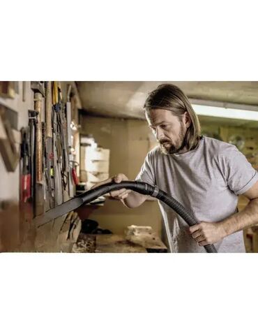 Klasični usisivači: Specifikacija : Usisna snaga : 200 Air wattsZapremina kese/posude : 17 — 7