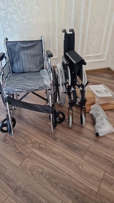 Нитриловые перчатки: Mexaniki təkərli kürsü – qatlanan model - Korpus: xromlanmış möhkəm