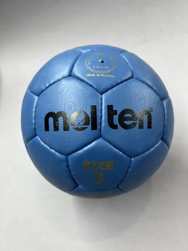 мячи для футбола: Футбольный мяч Molten 3 размер (прыгучий)
Производство Пакистан