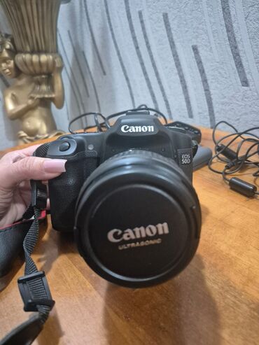 Fotokameralar: CANON EOS 50D
Iwlenmiw. Problemi yoxdu. Her weyi var. 500 azn lalafo.az -da Fotokameralar: CANON EOS 50D
Iwlenmiw. Problemi yoxdu. Her weyi var. 500 azn