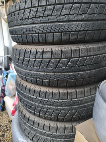 зимний резина 14: Шиналар 195 / 65 / R 15, Кыш, Комплект, Жеңил унаалар, Bridgestone