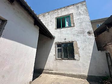 Продажа дач: Алайбек + Продается полдома в центре Пишпека (ул. Гагарина / пер — 6