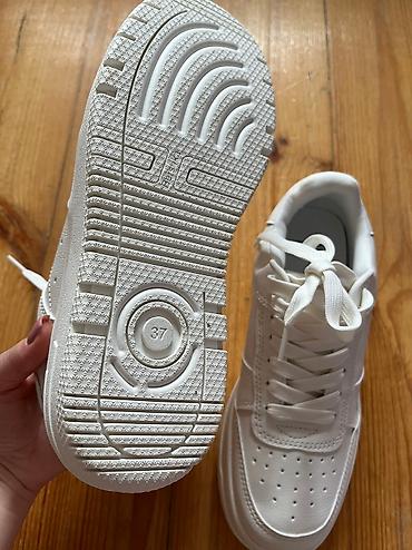 ket ayaqqabı: Puma, Ölçü: 37.5, rəng - Ağ, Yeni — 8