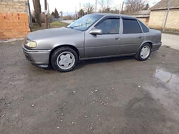 Opel: Opel Vectra: 2 l | 1990 il 350697 km Sedan — 3