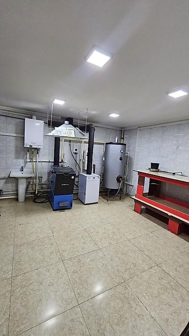 Продажа коттеджей и домов: Классический трехэтажный дом с благоустроенным двором и премиальной — 26