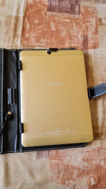 Tableti: Tablet sa futrolom i žičanom tastaturom - Android tablet dijagonale — 20