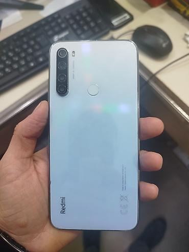 redmi 5 plus: Redmi smartfon - Model: Redmi (arxa hissədə 48MP AI Camera qeydli — 2