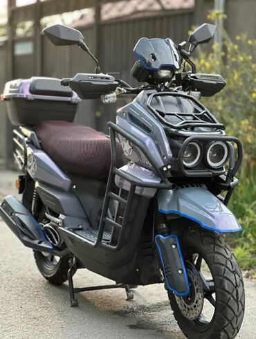 бишкек ош фура: Макси скутер Suzuki, 50 куб. см, Бензин, Жаңы, Бөлүп төлөө менен