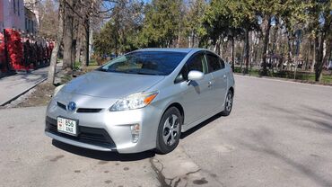 раф 4 2014: Toyota Prius: 2014 г., 1.8 л, Гибрид