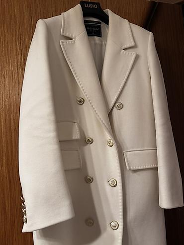 palto: Ağ rəngli, klassik stil qadın palto COX KEYFIYETLI VE ELEGANT PALTODUR — 2