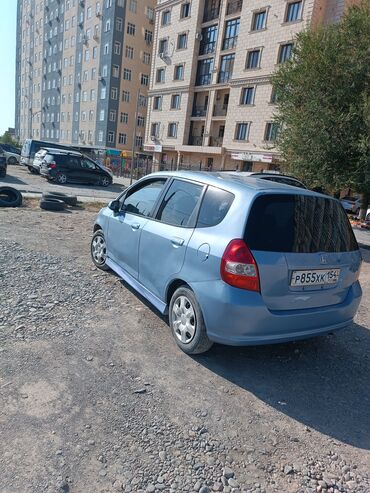 скупка авто в любом состоянии: Honda Fit: 2002 г., 1.3 л, Бензин, Хетчбек