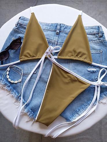 dd step sandale: Dvodijelni bikini set – maslinasto zeleni sa belim detaljima - Gornji — 4