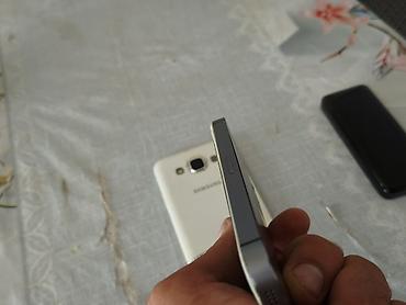 samsung 980: Lot: 3 ədəd mobil telefon - Samsung (ağ rəng, böyük ekranlı Galaxy — 5