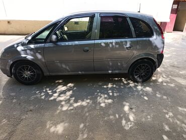 Opel: Opel Meriva, gümüşü rəngli, 5 qapılı kompakt minivan. Xüsusiyyətlər — 11